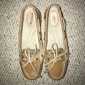 Sperry Shoes! 💛🎉